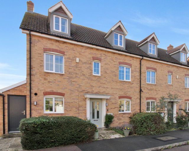 Kenwyn Close, Bedford