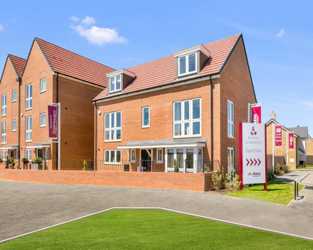 Royal Gardens, Bedford