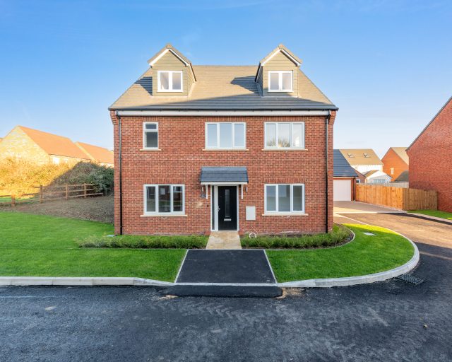 Blackberry Close, Great Barford, MK44