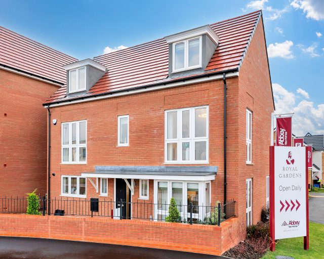 Royal Gardens, Wixams, MK45