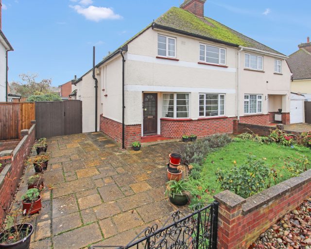 Stagsden Road, Bromham, MK43