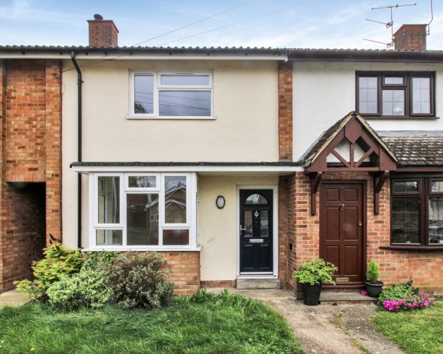 Groveside, Henlow, SG16