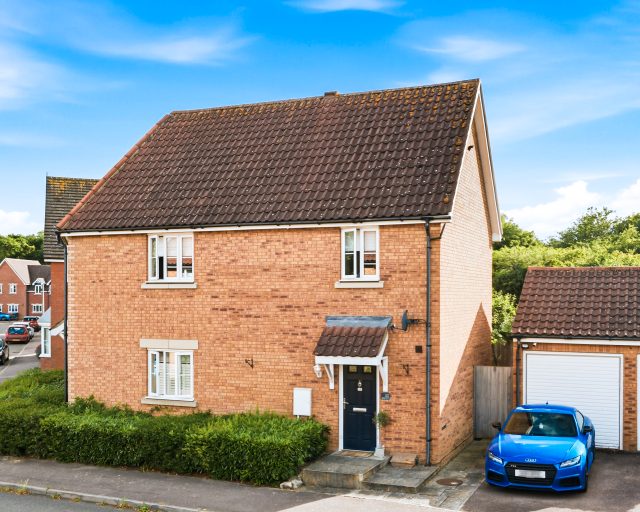 Howes Drive, Marston Moretaine, MK43