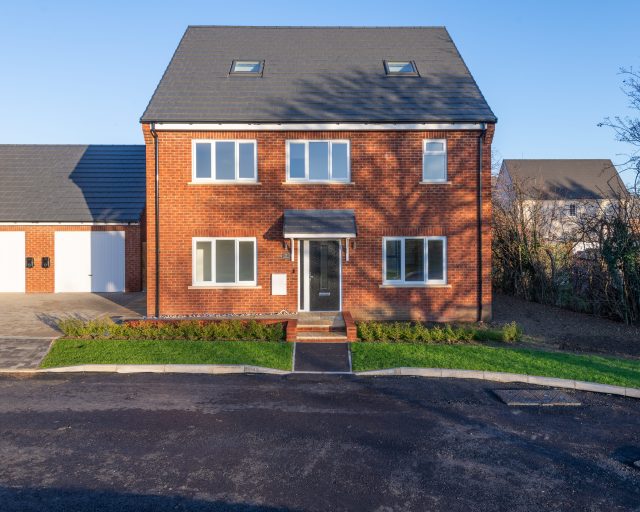Blackberry Close, Great Barford, MK44