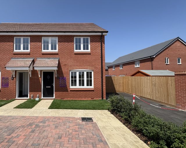 Burney Avenue, New Cardington, MK42