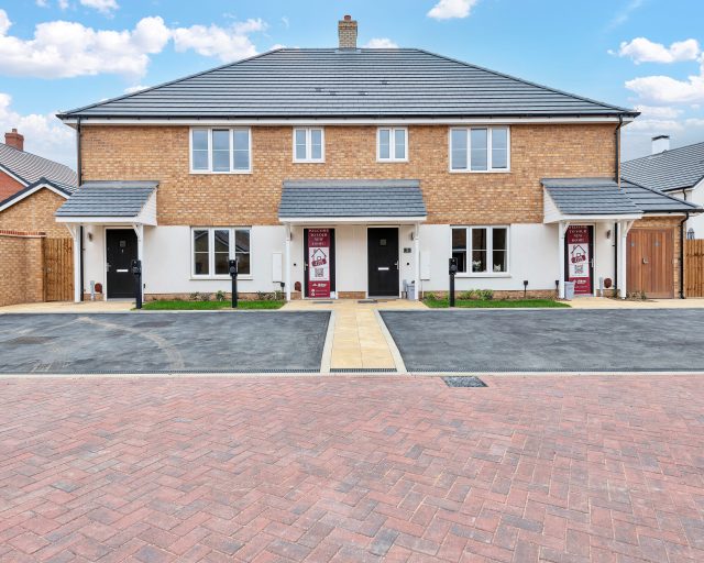 Royal Gardens, Wixams, MK45